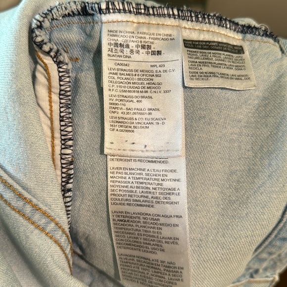 Levi’s Jean jacket - Picture 5 of 6